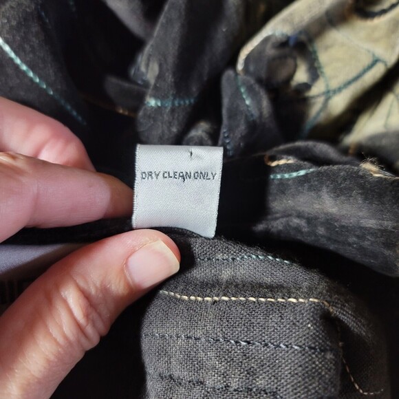 Chicos Black Embroidered With Sequins Full Zip Jacket Womens Size 1 - Picture 8 of 8